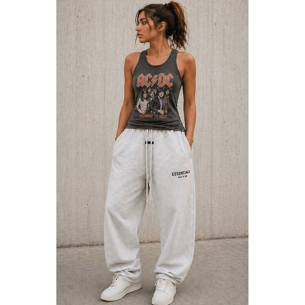 Fear of God Essentials Sweatpants Light Oatmeal Grey Logo Relaxed Fit Small NWT